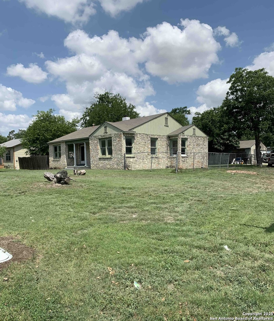 703 Alexander Hamilton Drive San Antonio TX 78228
