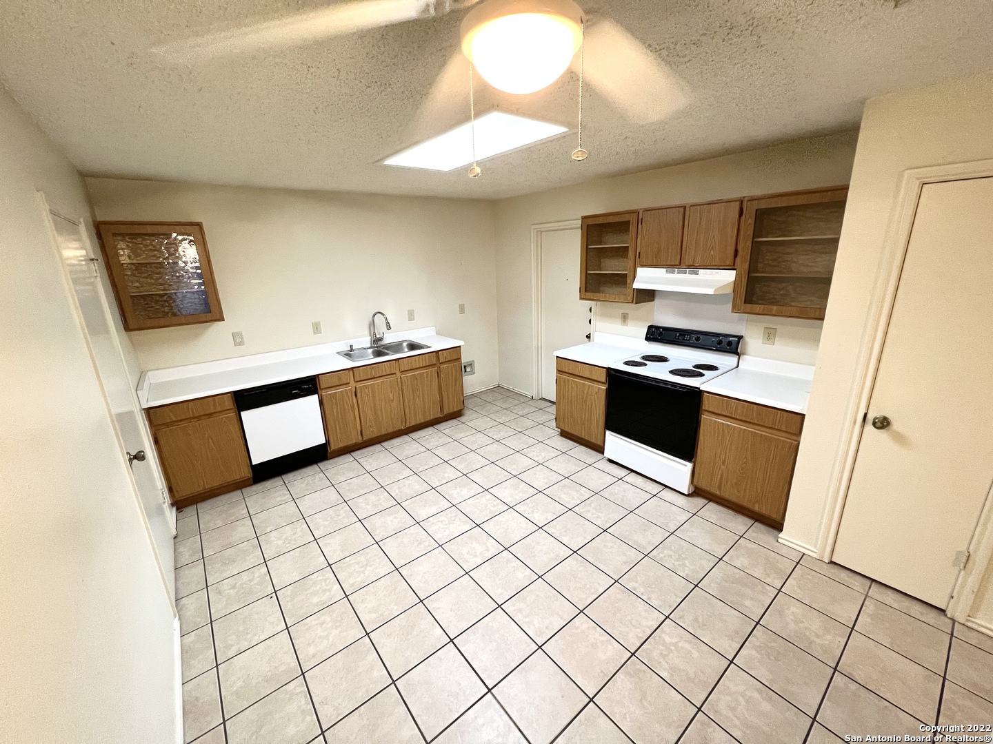 9629 Green Plain Drive San Antonio TX 78245