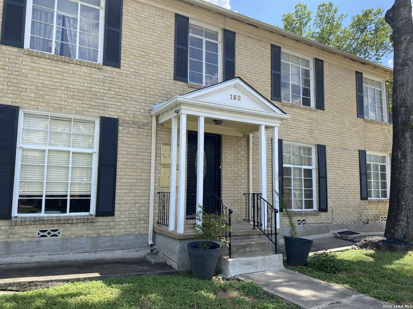 152 Terrell Road Alamo Heights TX 78209