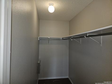 4923 Hill Mist San Antonio TX 78240