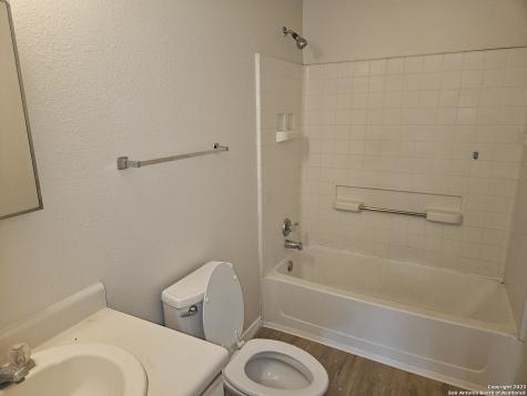 4923 Hill Mist San Antonio TX 78240