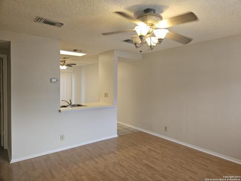 4923 Hill Mist San Antonio TX 78240