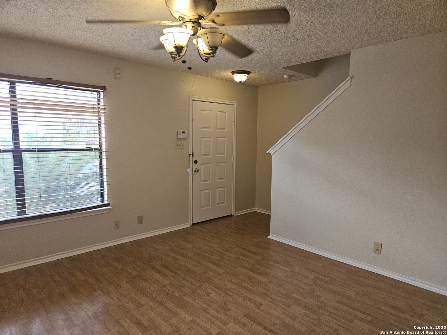 4923 Hill Mist San Antonio TX 78240