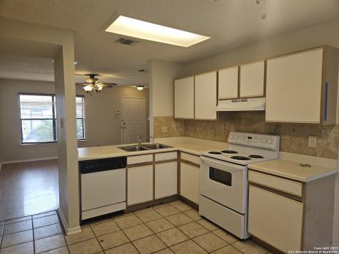 4923 Hill Mist San Antonio TX 78240