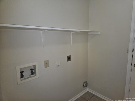 4923 Hill Mist San Antonio TX 78240
