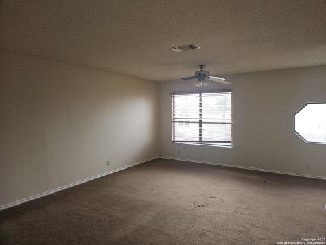 4923 Hill Mist San Antonio TX 78240