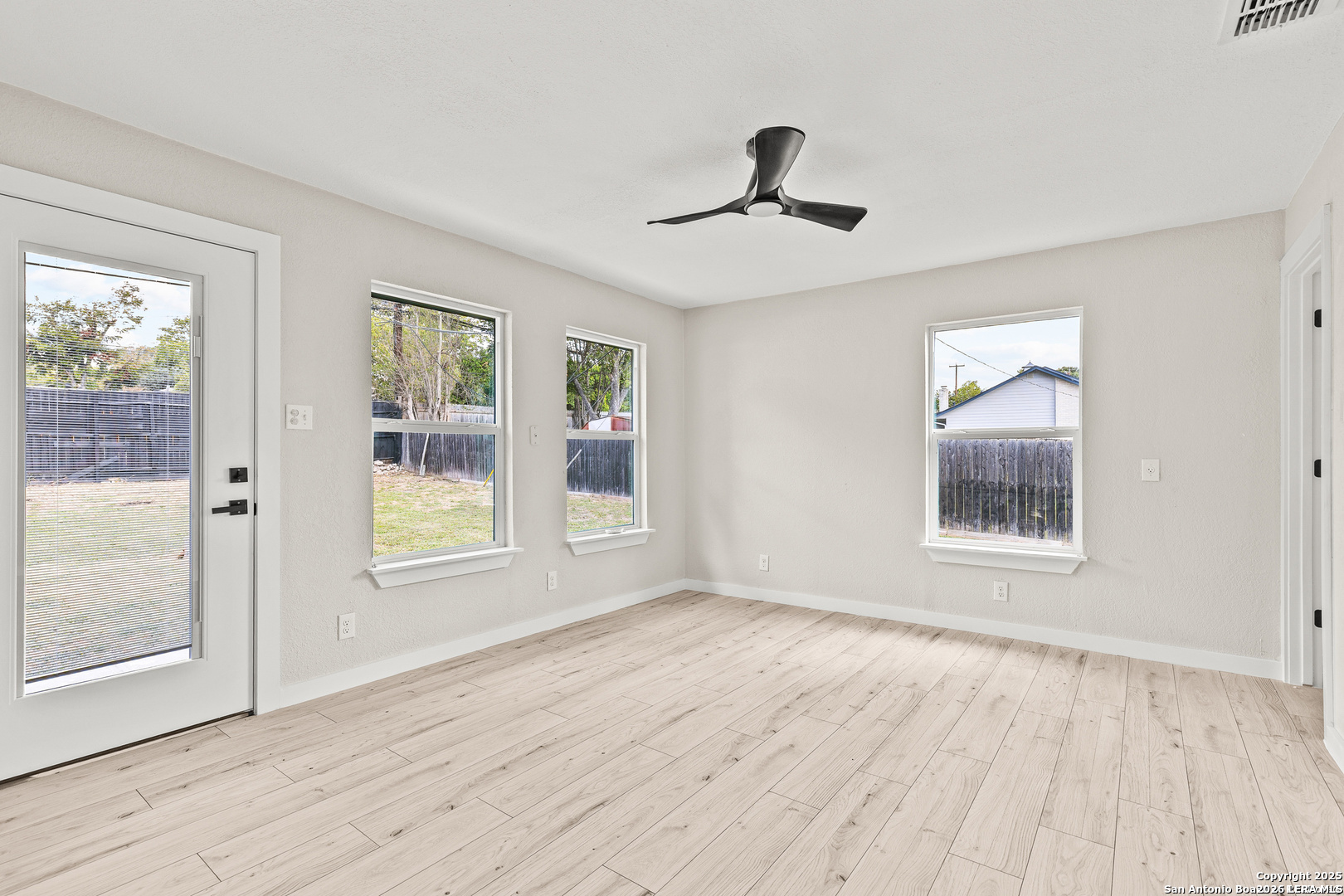 10322 Tioga San Antonio TX 78230