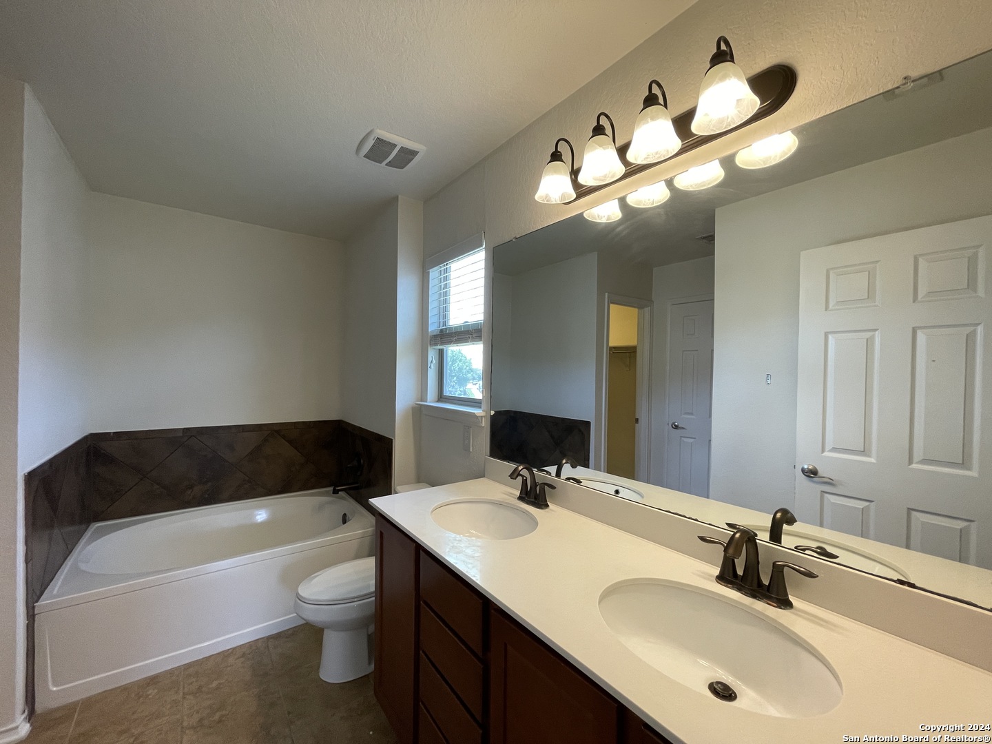 9211 Wind Crown San Antonio TX 78239