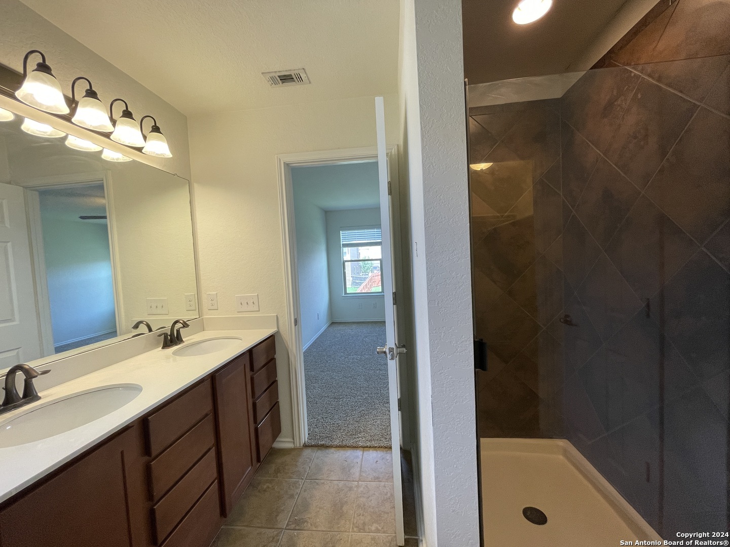 9211 Wind Crown San Antonio TX 78239