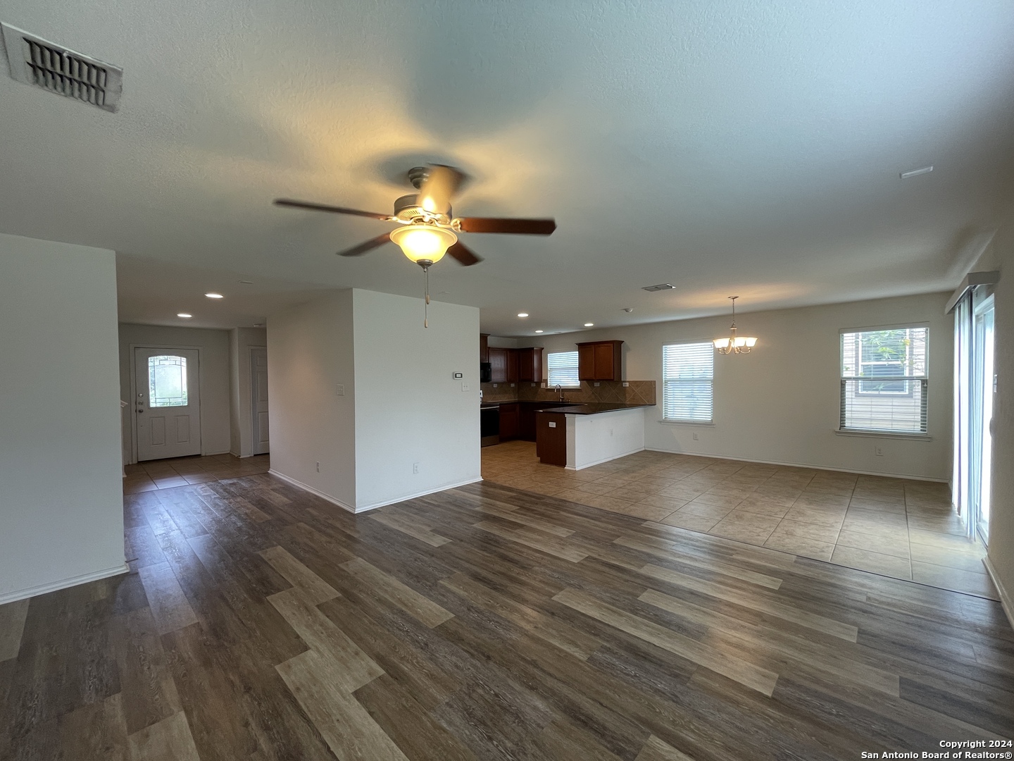 9211 Wind Crown San Antonio TX 78239
