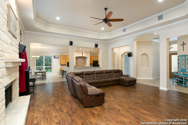 26807 Interstate 10 W Boerne TX 78006