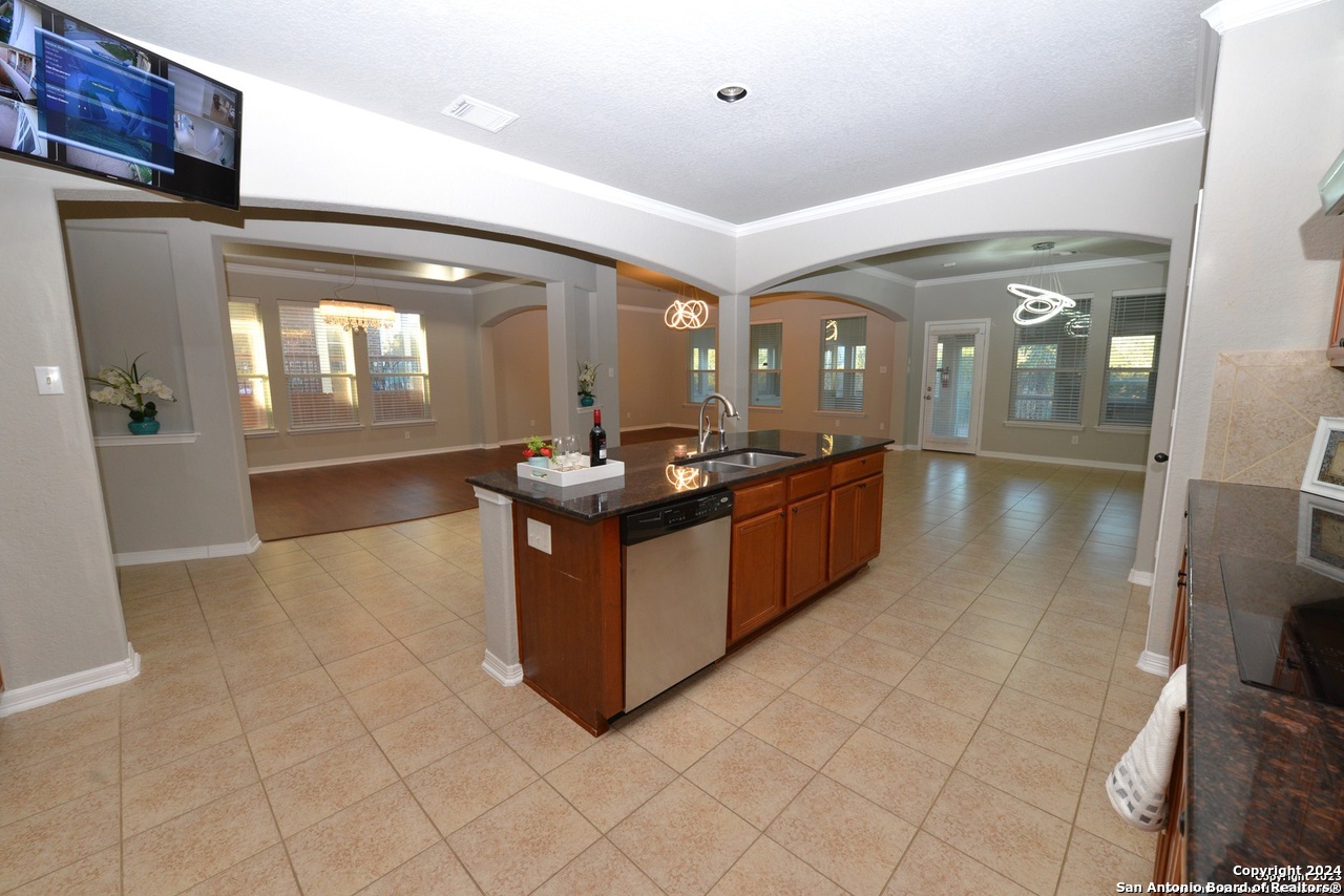 2402 Cortona Mist San Antonio TX 78260