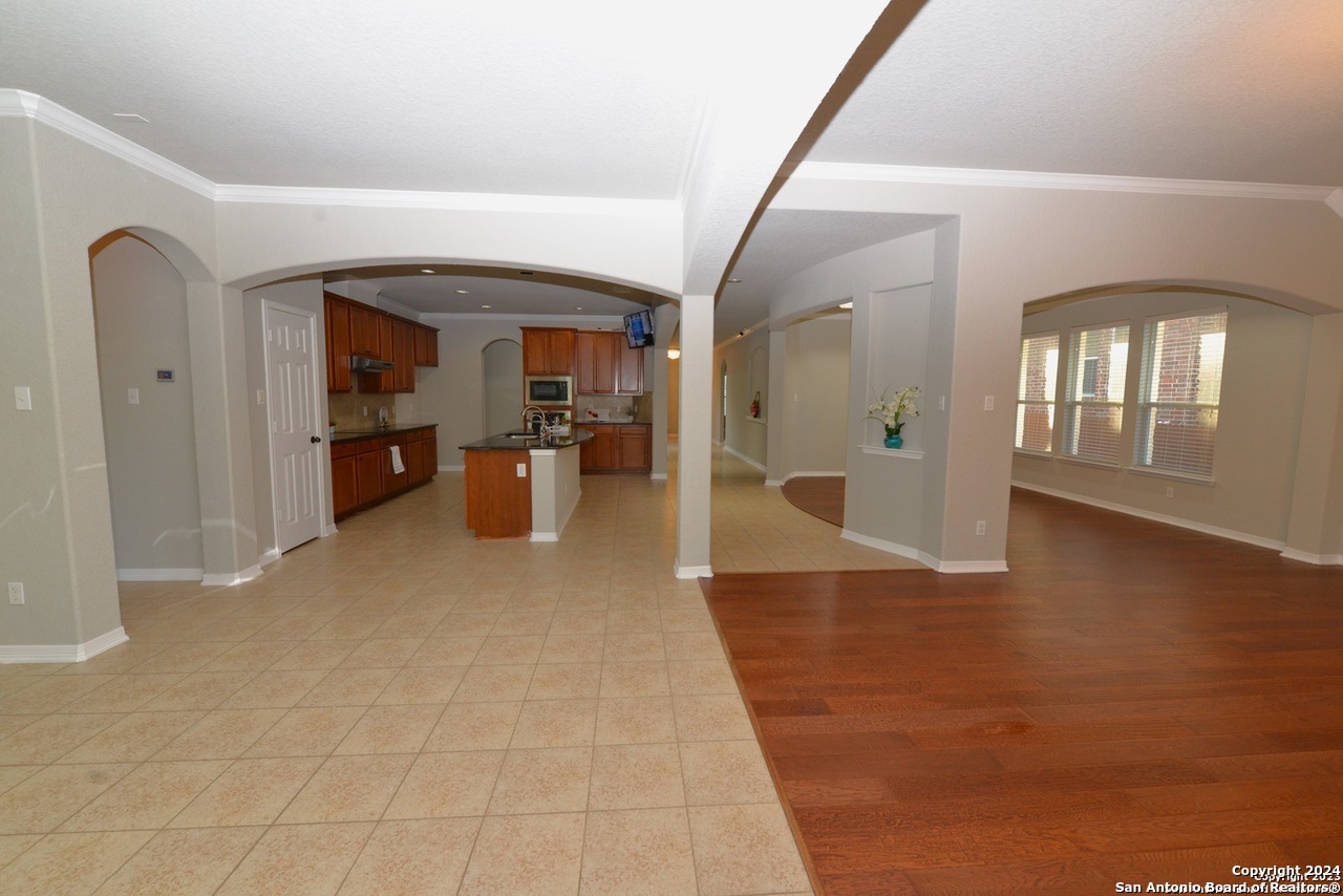 2402 Cortona Mist San Antonio TX 78260