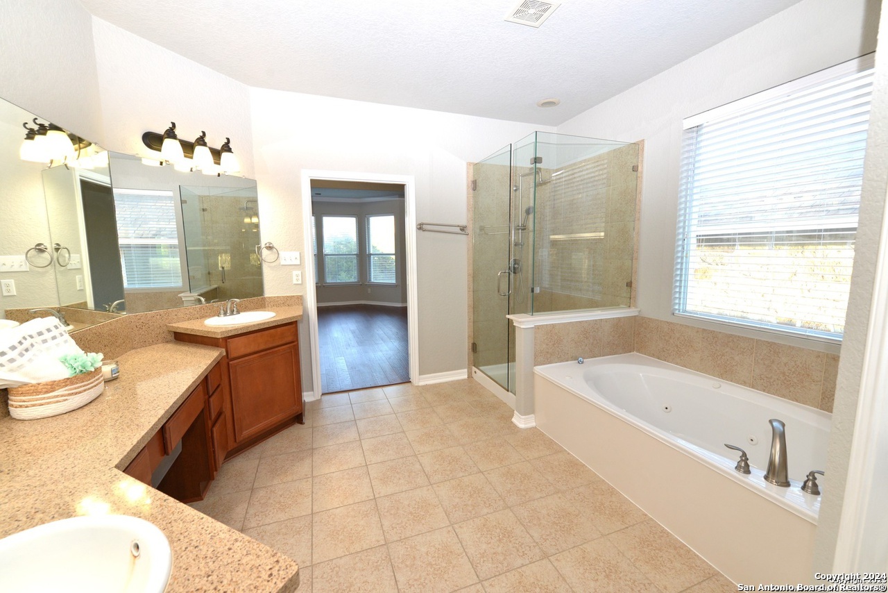 2402 Cortona Mist San Antonio TX 78260