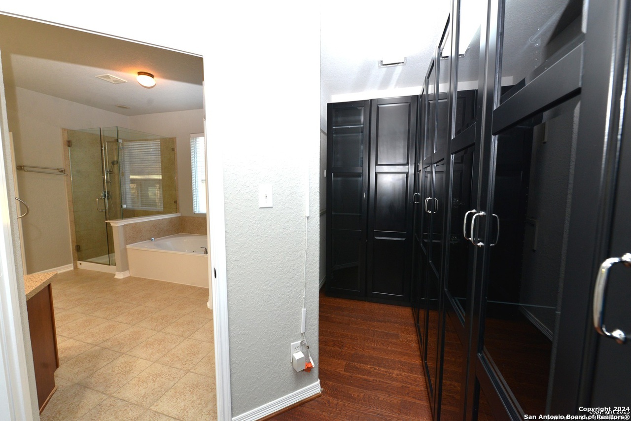 2402 Cortona Mist San Antonio TX 78260