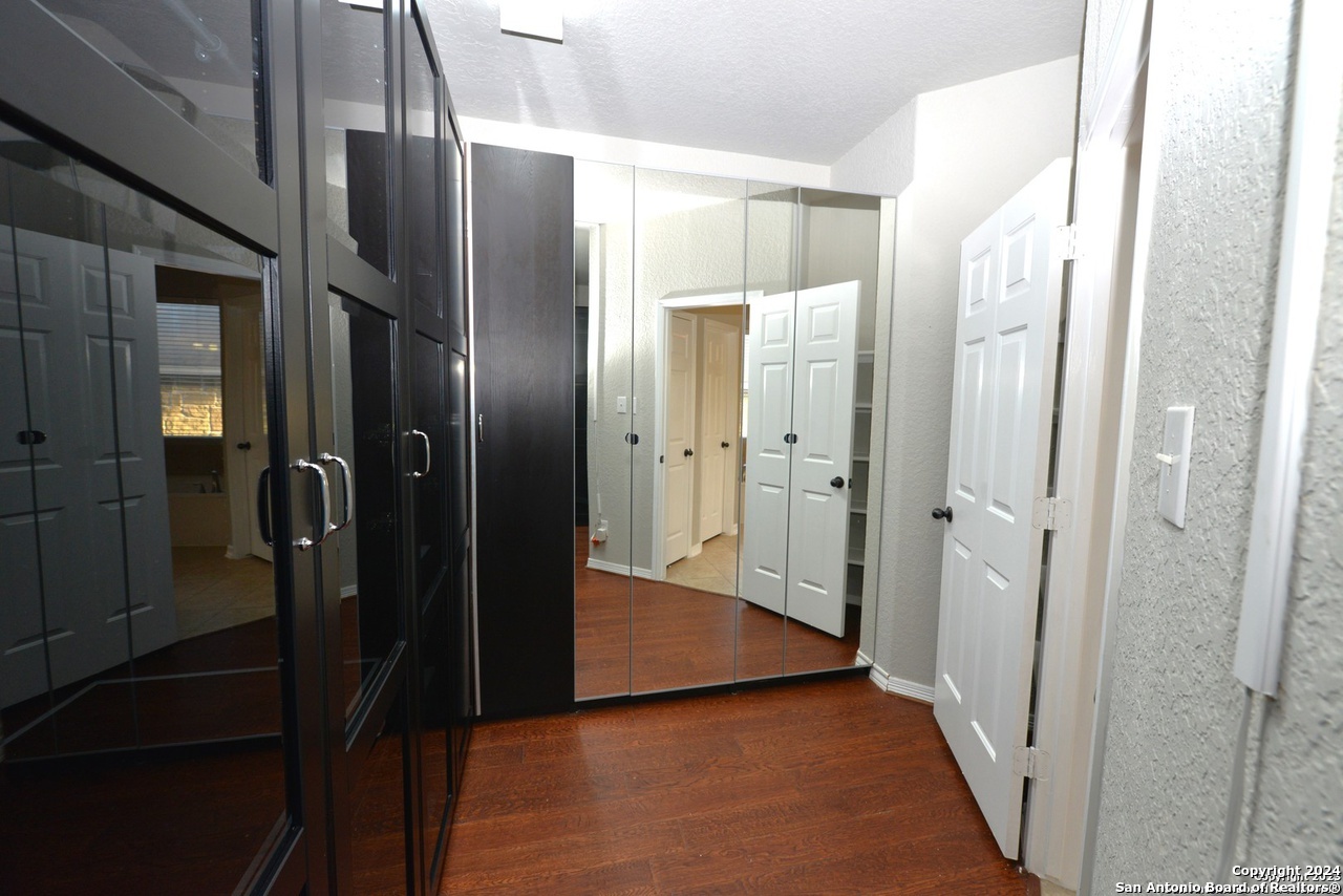 2402 Cortona Mist San Antonio TX 78260