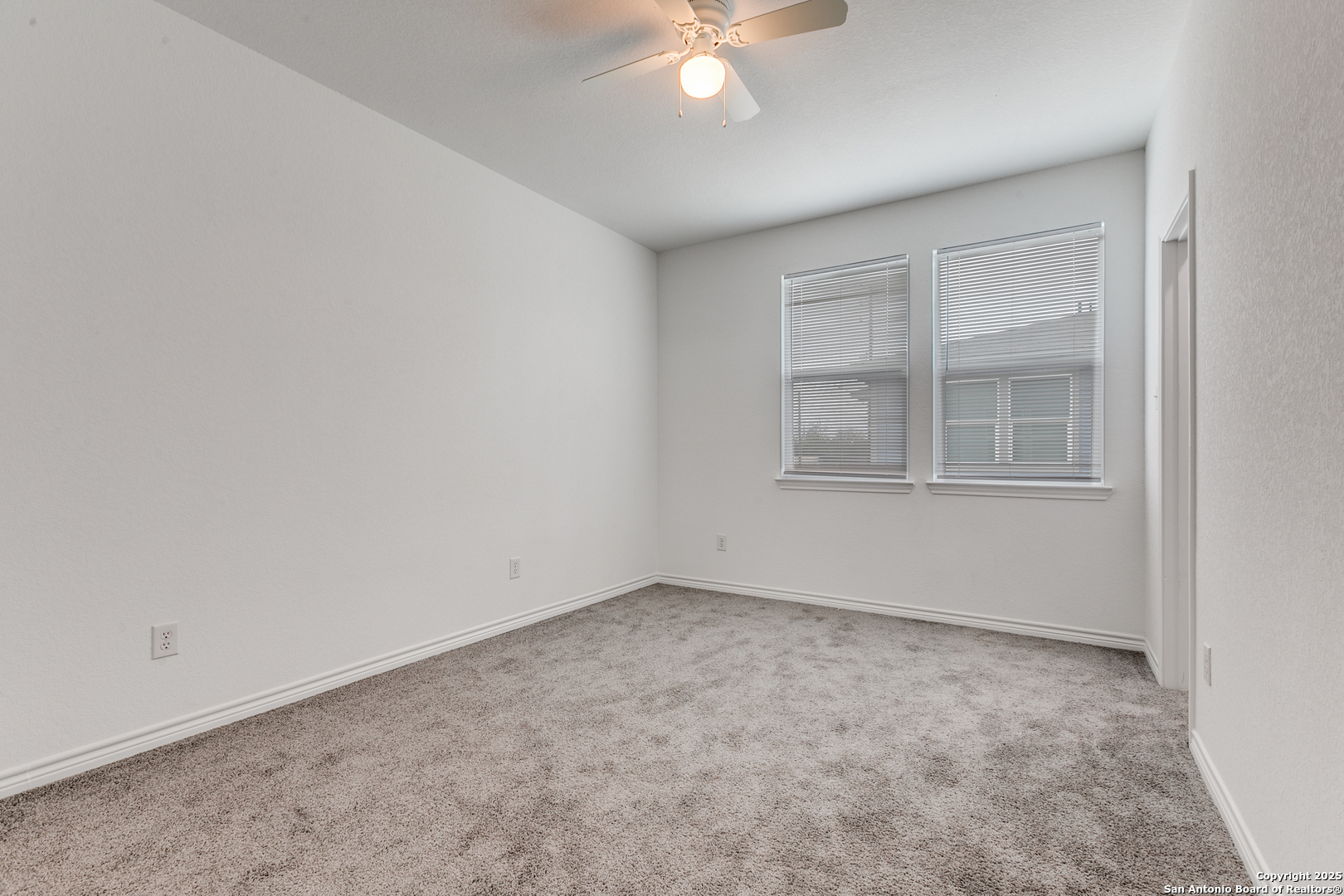 1835 W Poplar San Antonio TX 78207