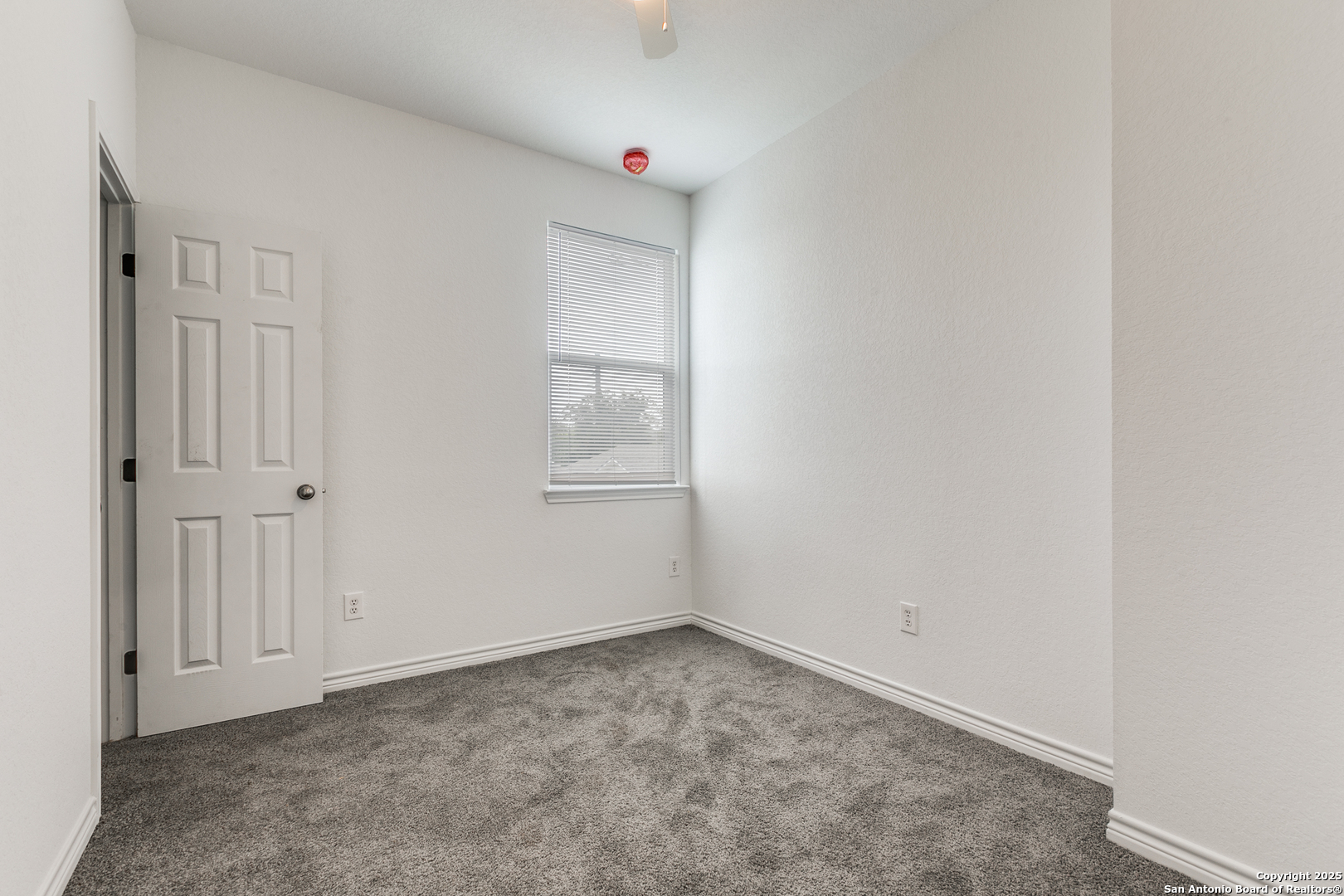 1835 W Poplar San Antonio TX 78207