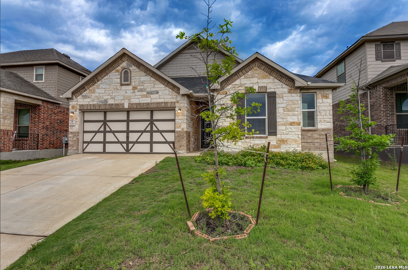 5211 Espinoso Way San Antonio TX 78261