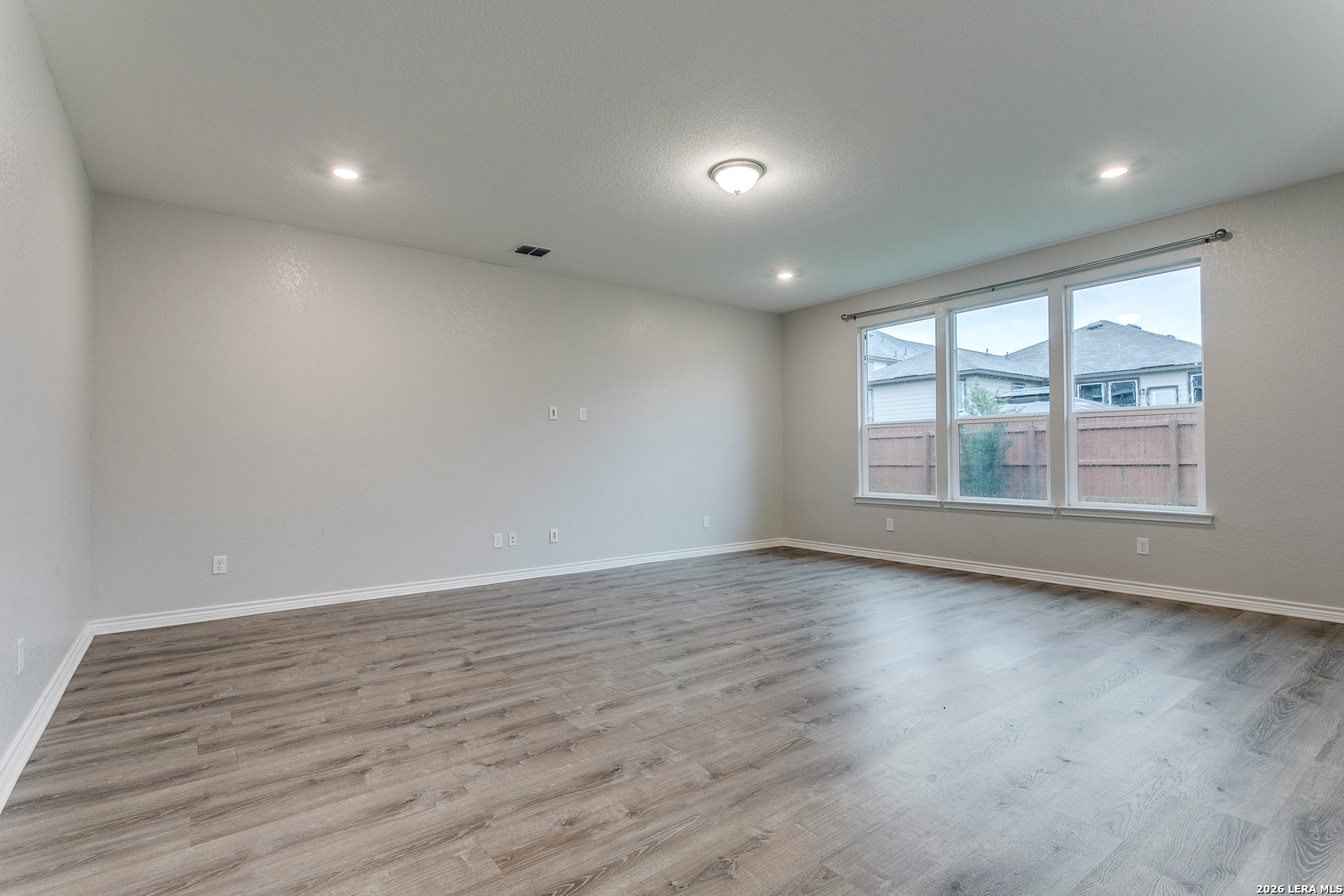 5211 Espinoso Way San Antonio TX 78261