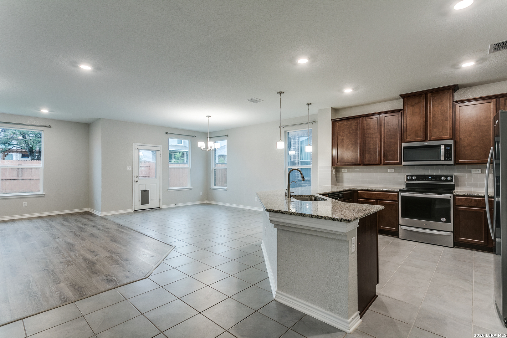 5211 Espinoso Way San Antonio TX 78261