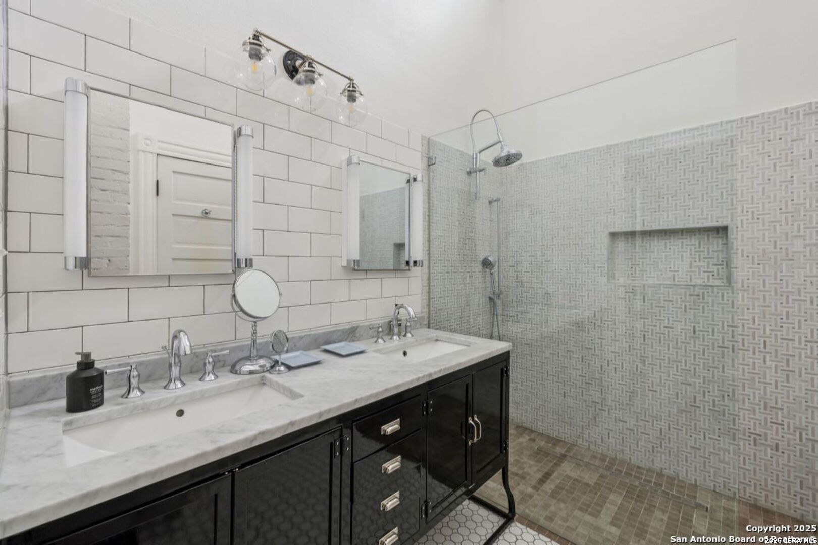 227 Claudia San Antonio TX 78210
