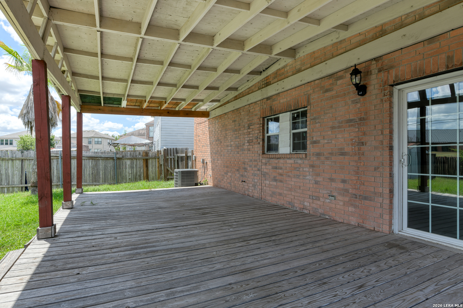 5012 Viking Coral San Antonio TX 78244