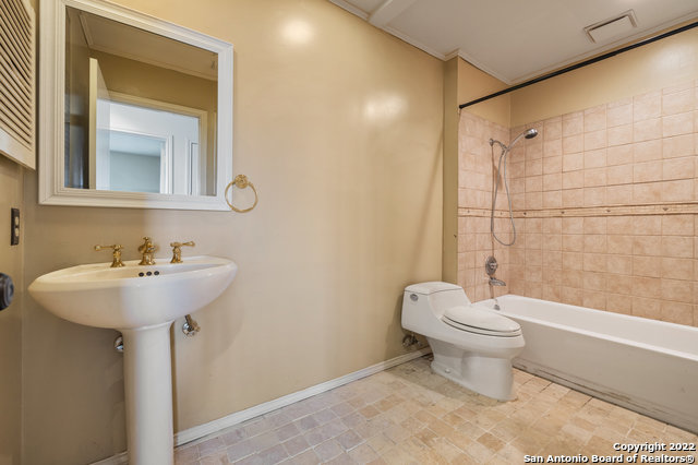 17119 Terra Rosa Helotes TX 78023