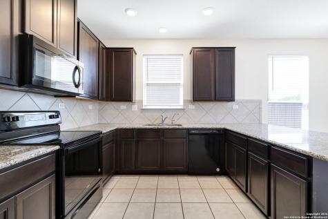 2407 Sunset Bend San Antonio TX 78244