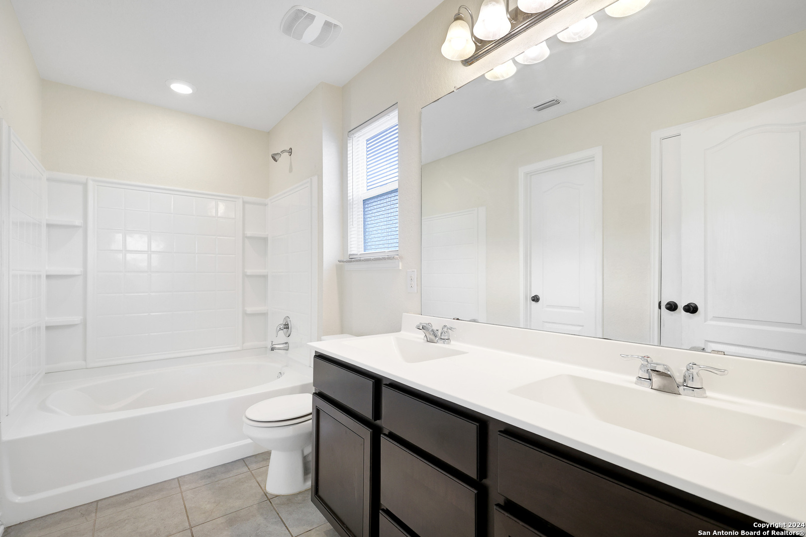 2407 Sunset Bend San Antonio TX 78244