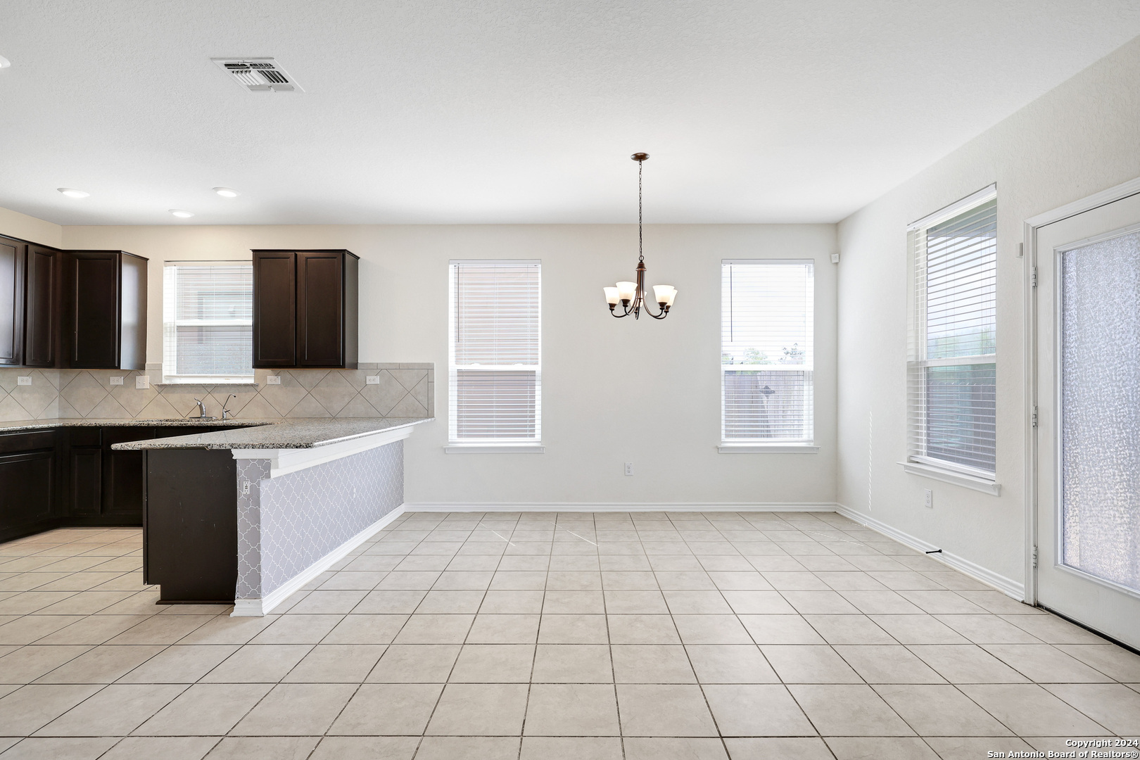 2407 Sunset Bend San Antonio TX 78244