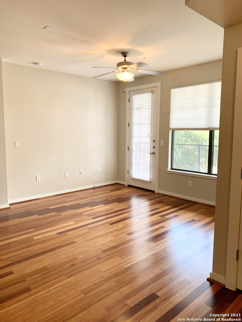 7342 Oak Manor Drive San Antonio TX 78229