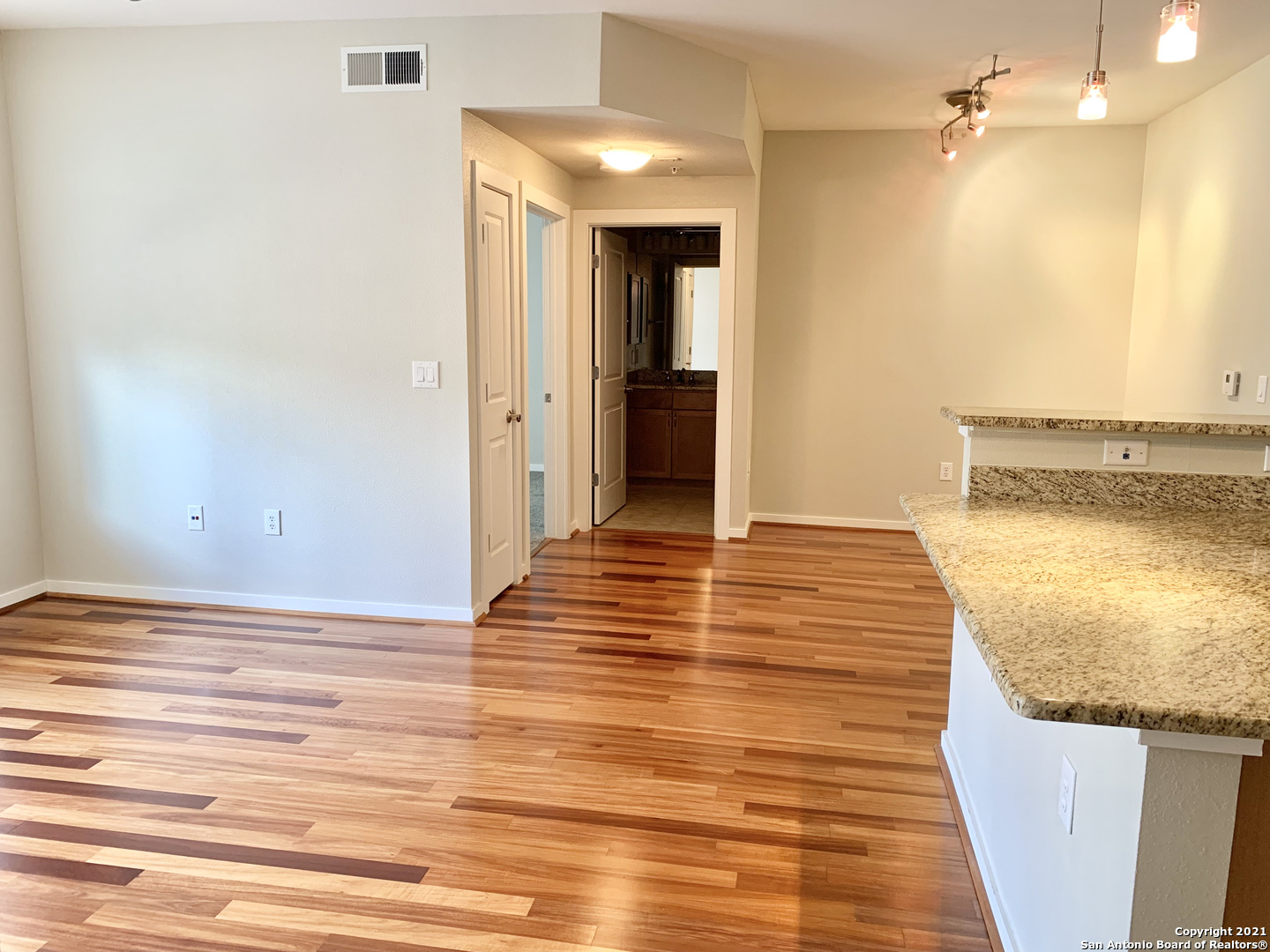 7342 Oak Manor Drive San Antonio TX 78229