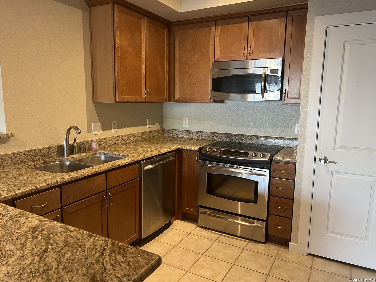7342 Oak Manor Drive San Antonio TX 78229