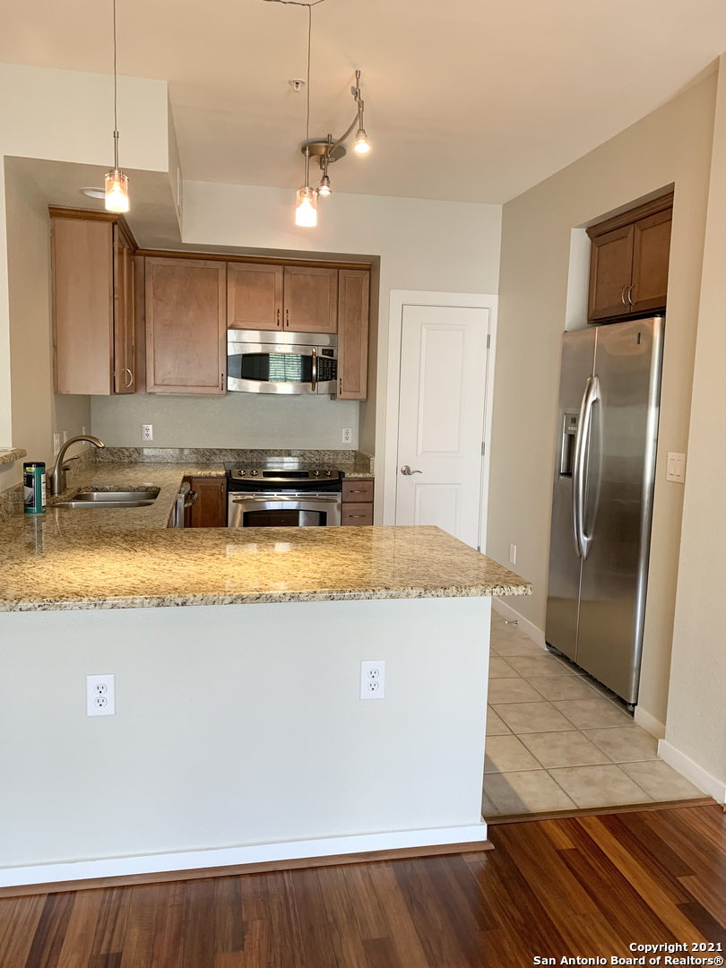 7342 Oak Manor Drive San Antonio TX 78229