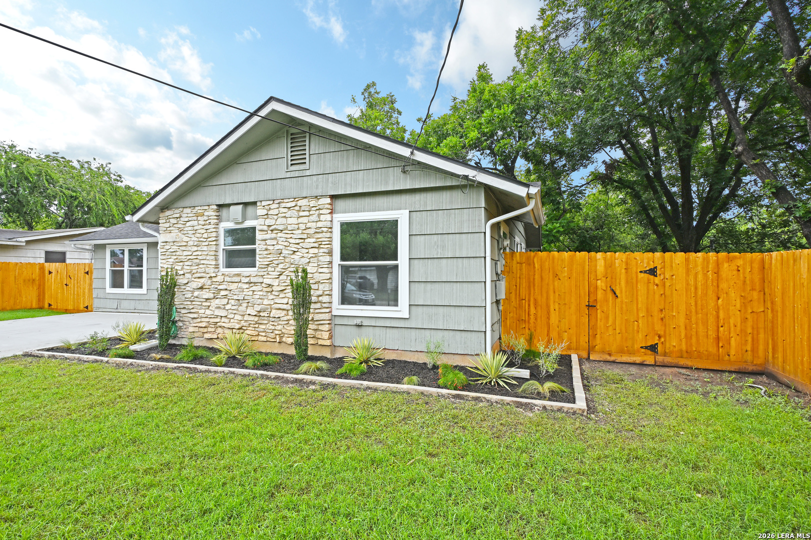 442 Rothe Loop New Braunfels TX 78130