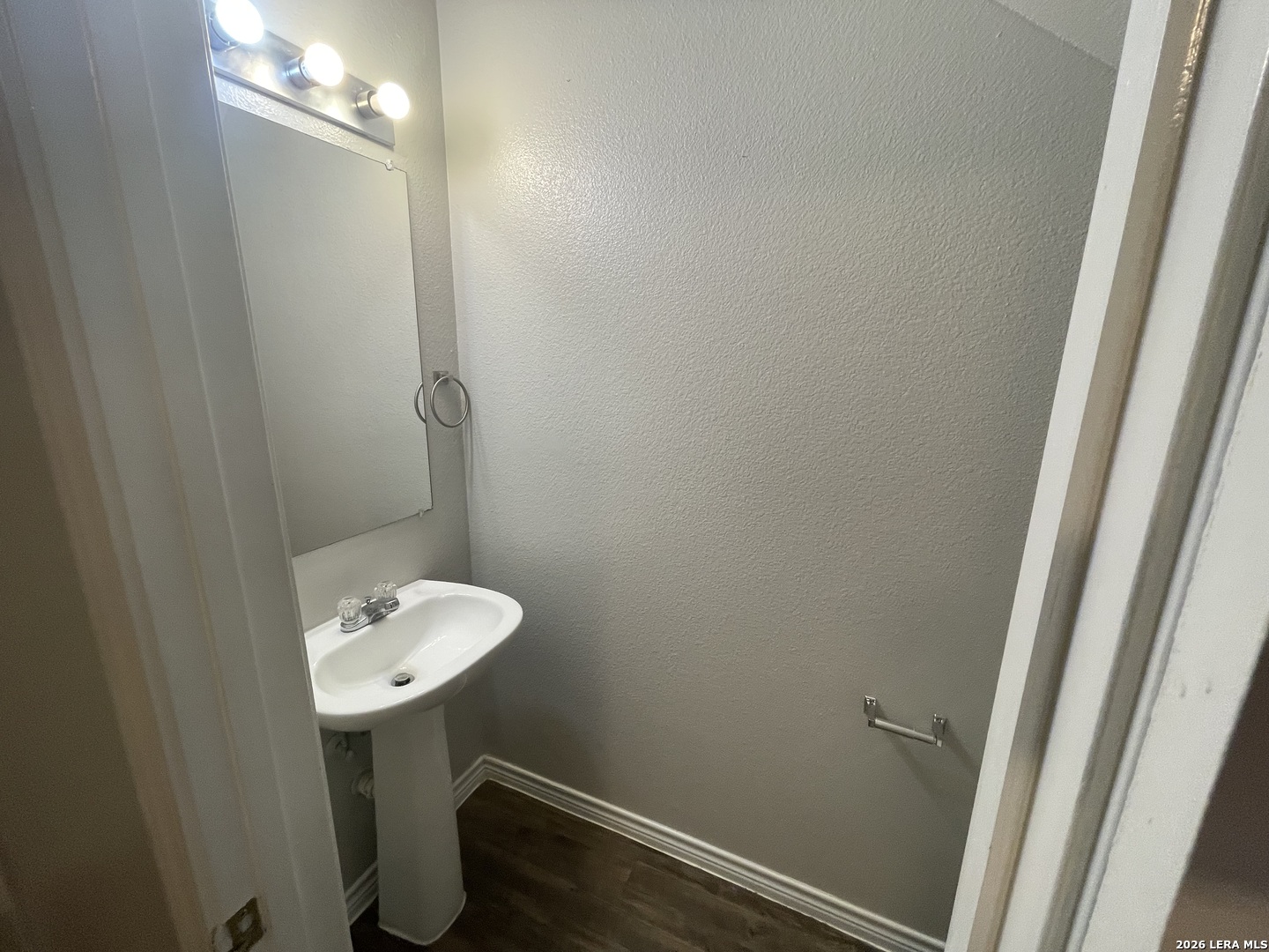 24 Bratton Drive San Antonio TX 78245