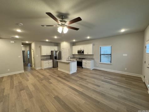 7153 Magnolia Creek San Antonio TX 78252