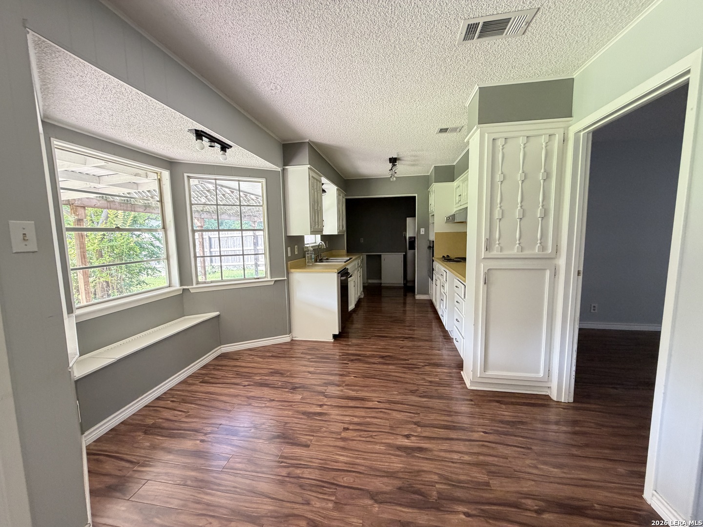 3710 Pinebluff Drive San Antonio TX 78230