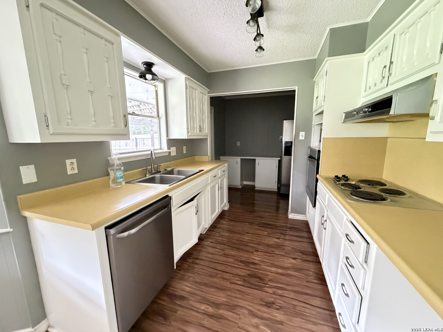 3710 Pinebluff Drive San Antonio TX 78230