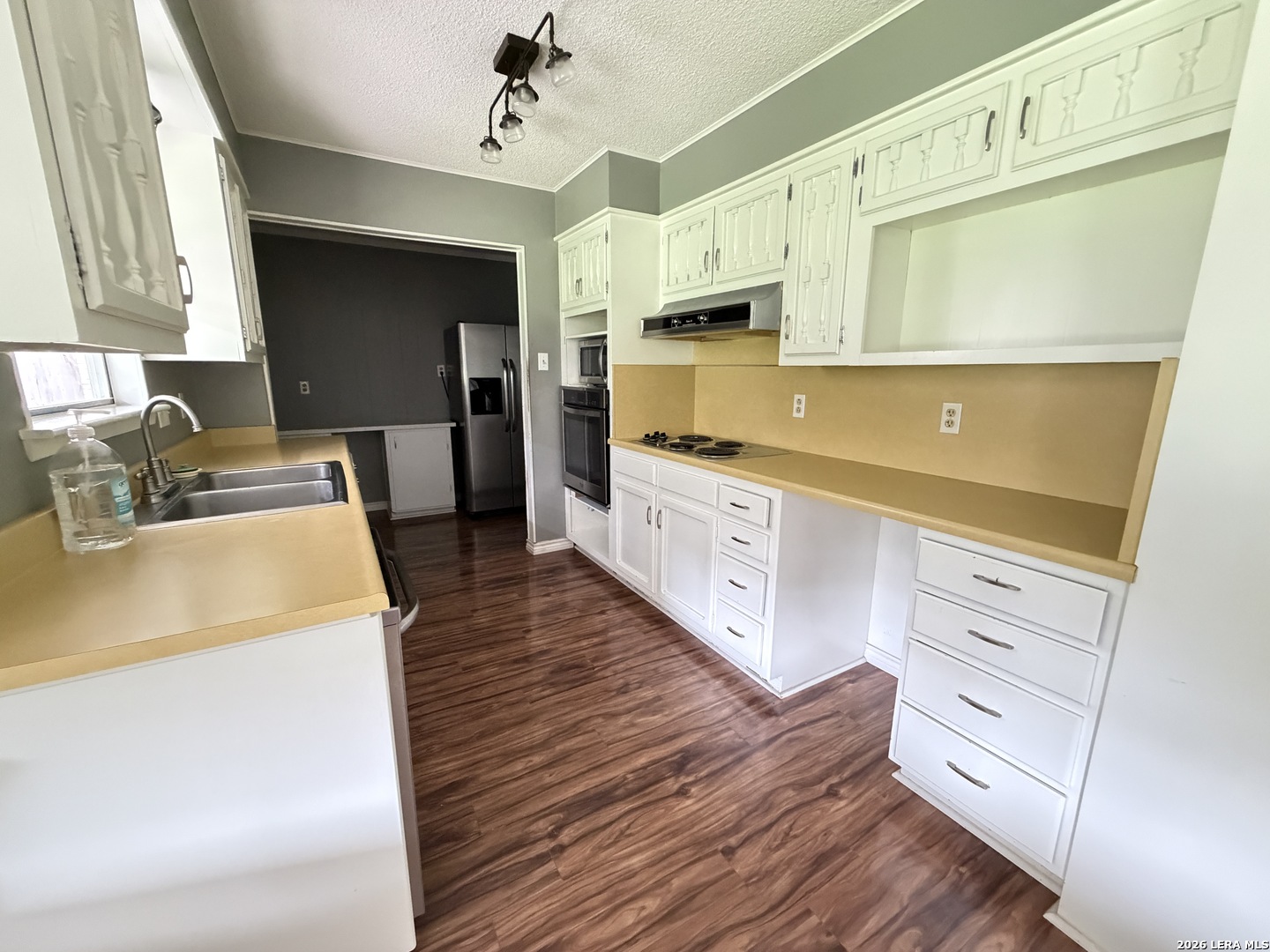 3710 Pinebluff Drive San Antonio TX 78230