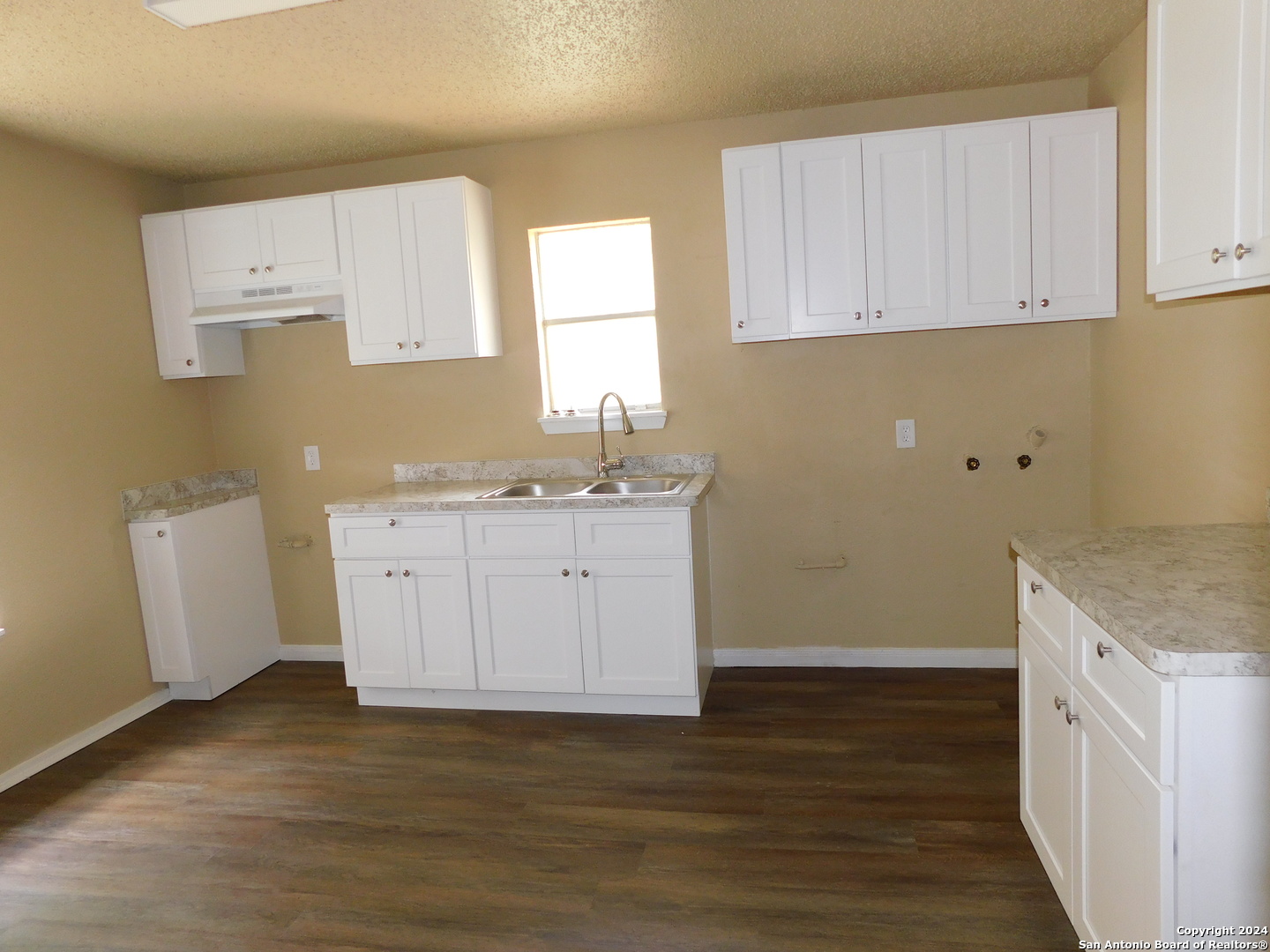 9017 Garnett Avenue San Antonio TX 78221