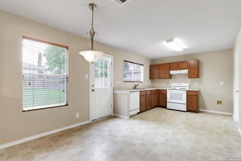 210 Birchwood Bay San Antonio TX 78253