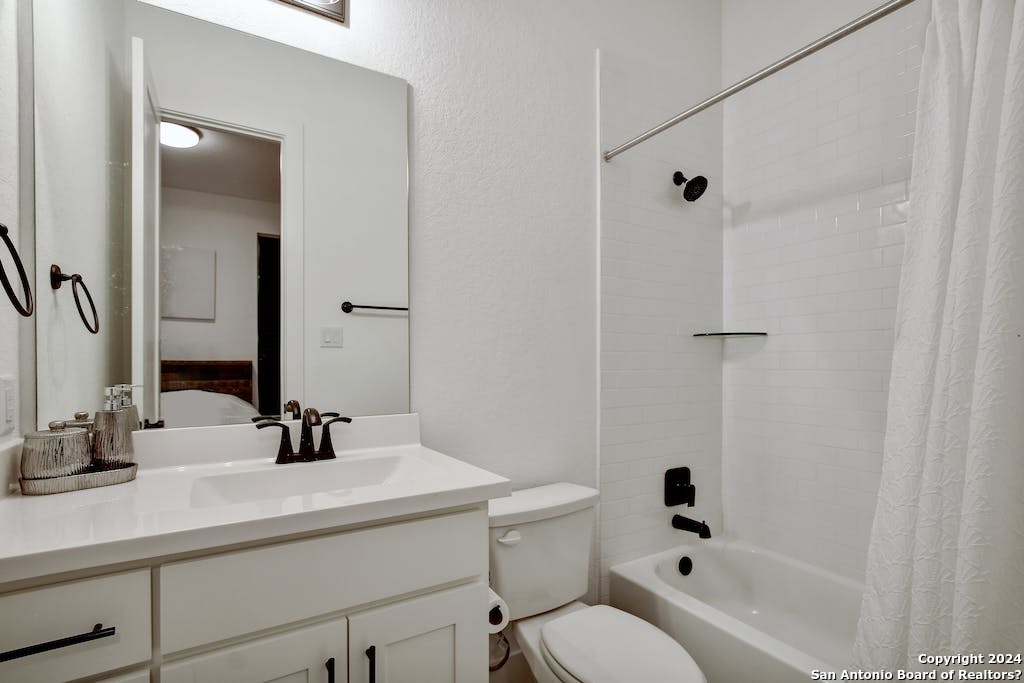 120 Wild Rose Hill Boerne TX 78006