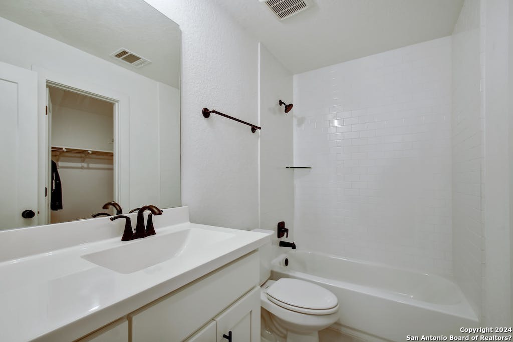 120 Wild Rose Hill Boerne TX 78006