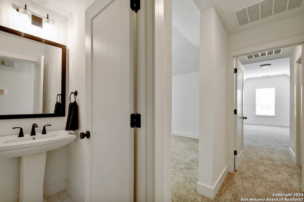 120 Wild Rose Hill Boerne TX 78006