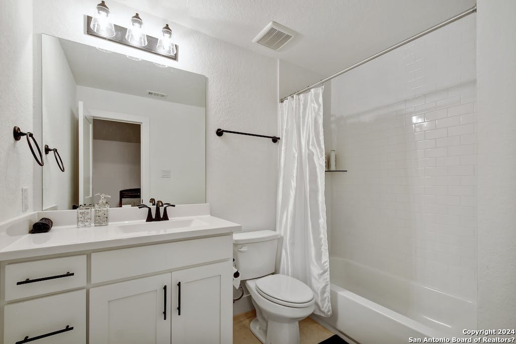 120 Wild Rose Hill Boerne TX 78006