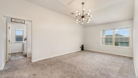 9521 Dak Avenue San Antonio TX 78254