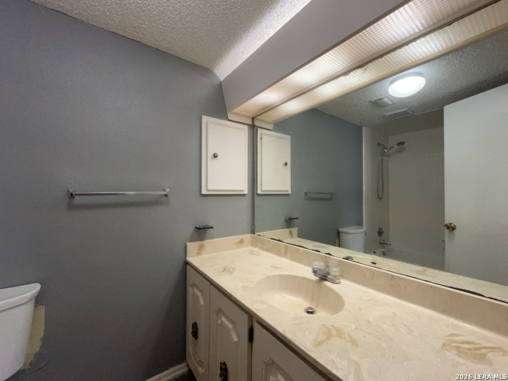 8731 Tradewind Drive Windcrest TX 78239