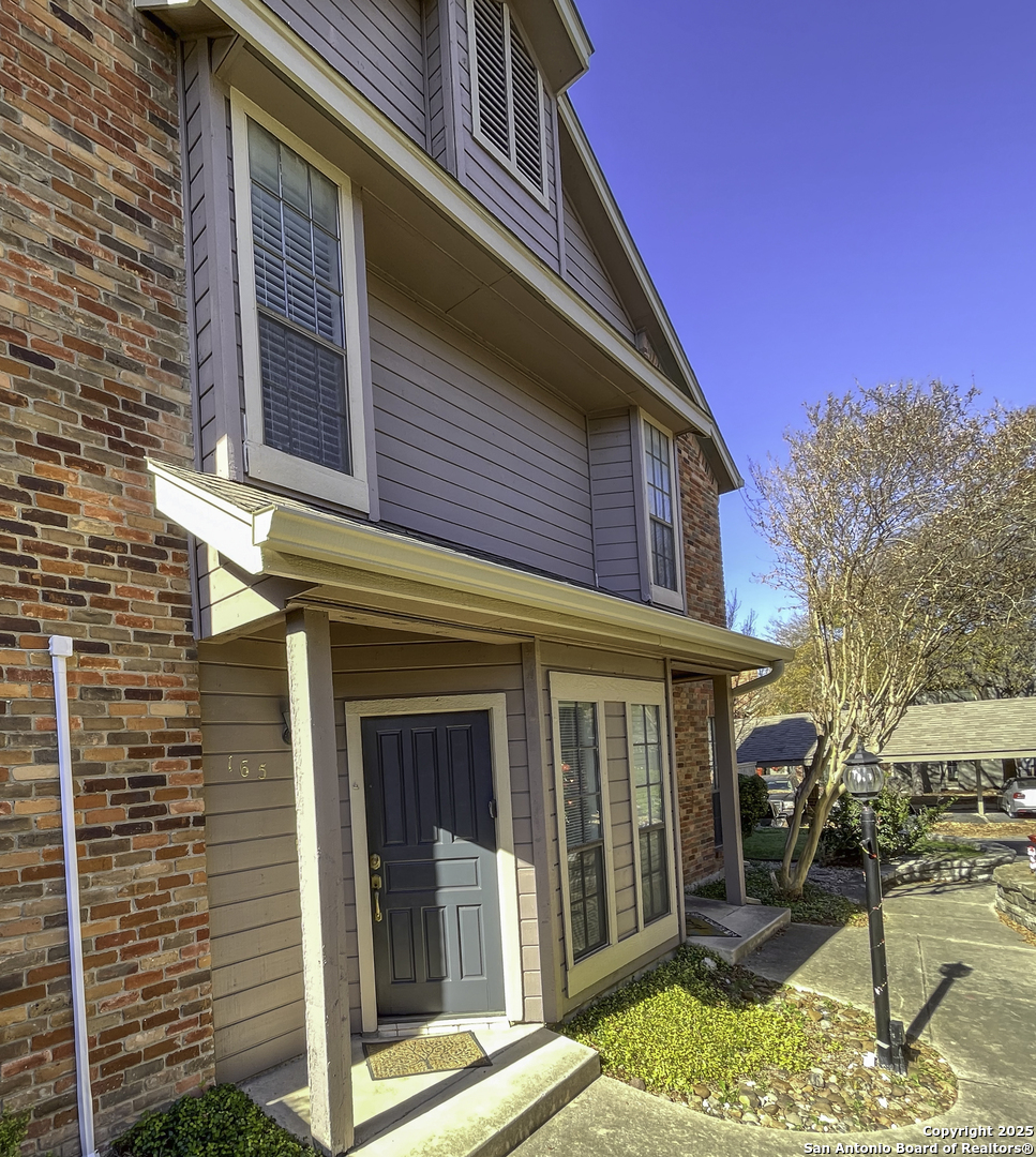 165 Chapel Hill Circle San Antonio TX 78240